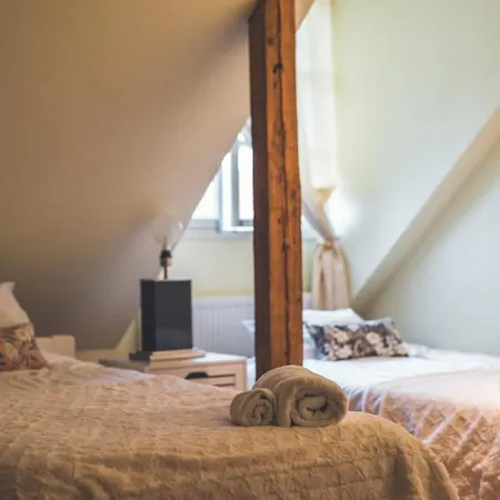 Guest house & *